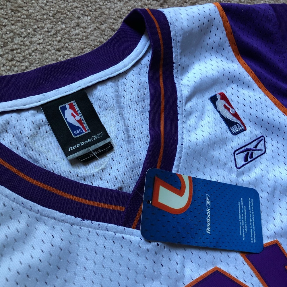 Vintage Amar’e Staudemire Jersey - Picture 7 of 9